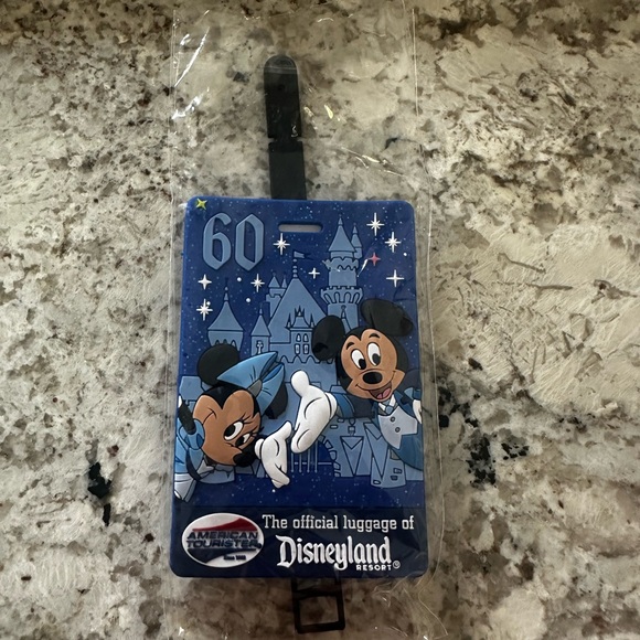 American Tourister Official Luggage Of Disneyland 60th Anniversary Luggage Tag - Picture 2 of 4